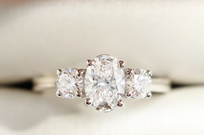 A Dreamy Proposal Natural Vs Lab-Grown Diamond Engagement Rings